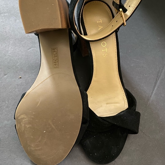 Talbots Mimi Knot Suede Sandal Size 5 1/2M - Picture 3 of 4